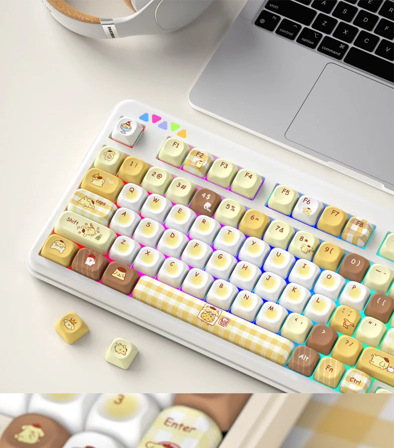 Adorable Pompompurin PBT keycap set featuring the cheerful pudding dog character in warm yellow and brown, showcasing its durable quality.