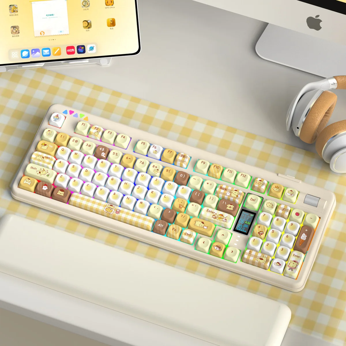 Adorable Pompompurin PBT keycap set featuring cheerful yellow and brown designs, showcasing durable PBT quality for your keyboard.