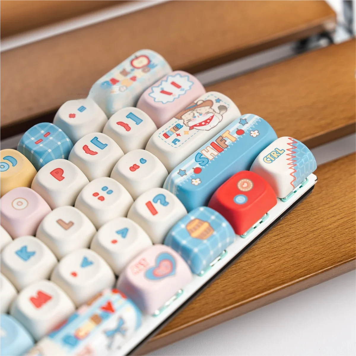 Various angles of Western Cat MOA PBT keycaps set. Playful cat cowboys in desert scenes highlight durable PBT material and MOA profile details.