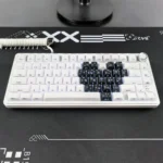 Premium Gothic Heart PBT Backlit Side-Engraved Keycaps Set displaying an edgy gothic heart motif with illuminated side engravings, exuding dark elegance.