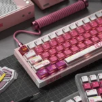 Detailed front view of the premium ZGMF-X09A Justice Gundam backlit keycap set, showcasing its iconic mecha design and vibrant, futuristic glow, a collectible setup.