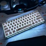 Individual Printstream keycap set, showcasing the iconic graffiti design with its striking metallic sheen and smooth ceramic finish for a premium artistic setup.