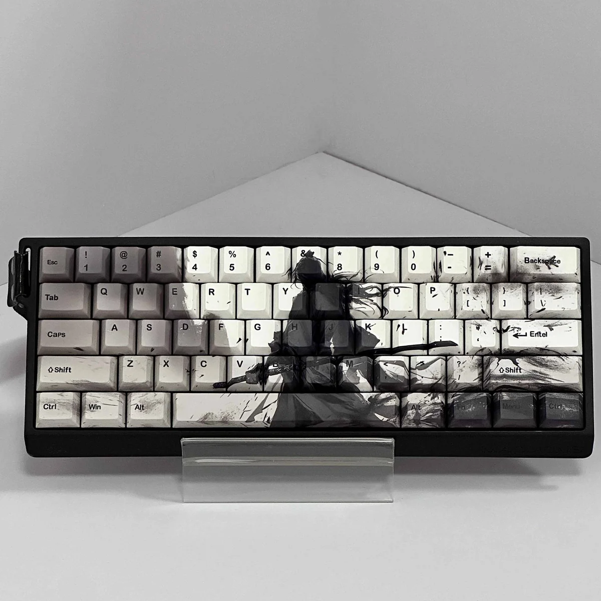 Premium Warrior Keycaps Set, durable PBT dye-sublimated with intricate traditional Japanese warrior motifs and sharp cultural symbolism.