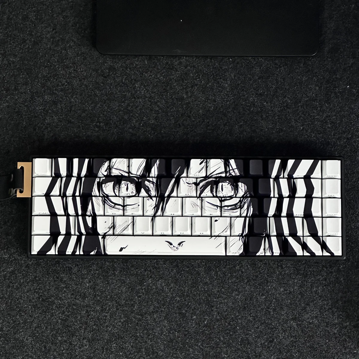 Premium Arctic Eyes Cherry Keycap Set, icy translucent with side-engraved legends. Magnetic switch compatible, an ethereal glow.