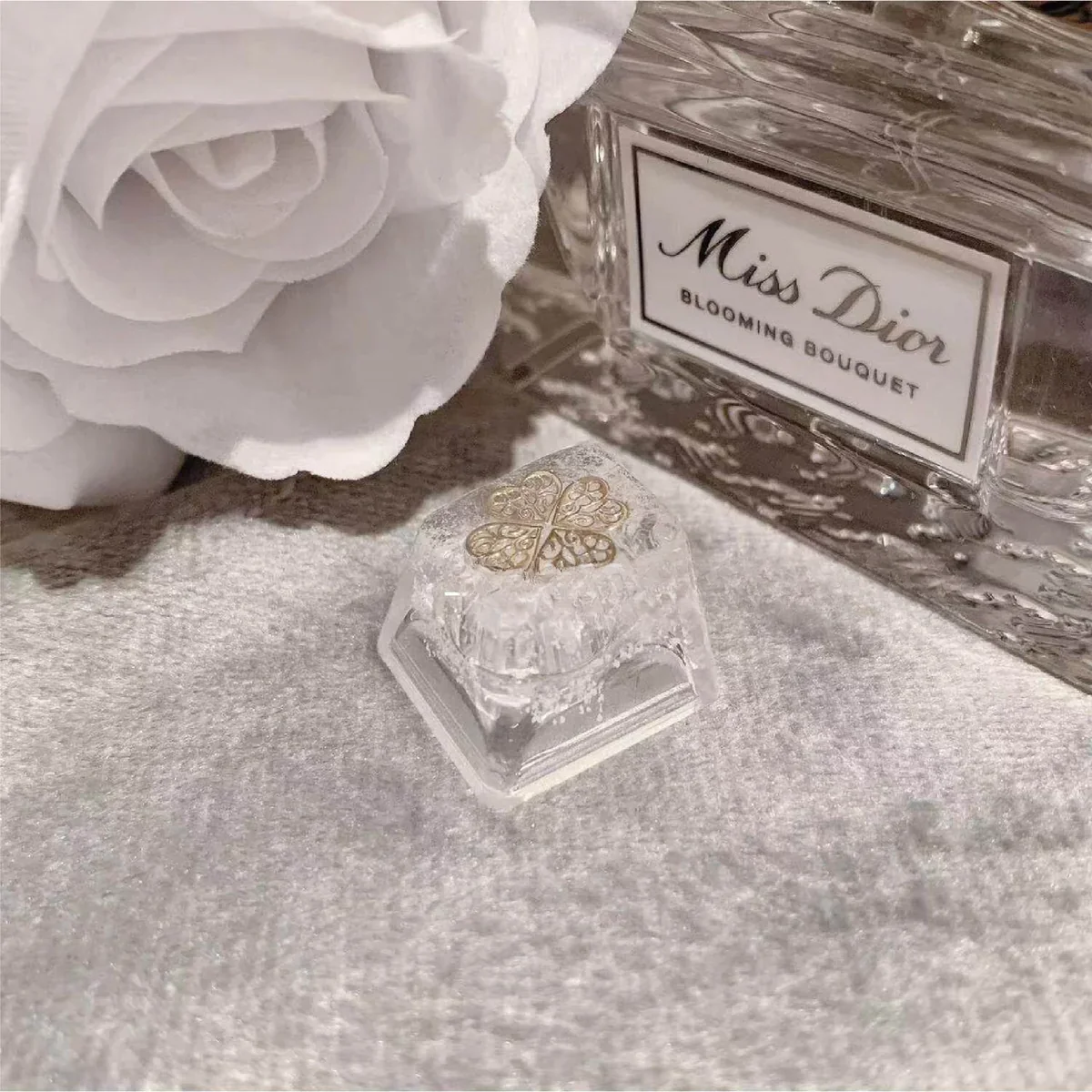 Window Butterfly Artisan Keycap, showcasing its exquisite butterfly and window diorama in delicate resin, a serene, nature-inspired art piece.