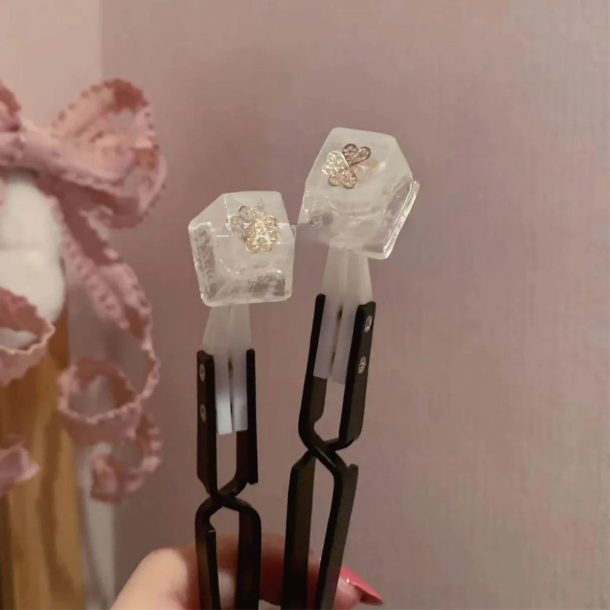 Close-up of Window Butterfly Artisan Keycap, showcasing the intricate butterfly and serene window diorama within delicate resin.