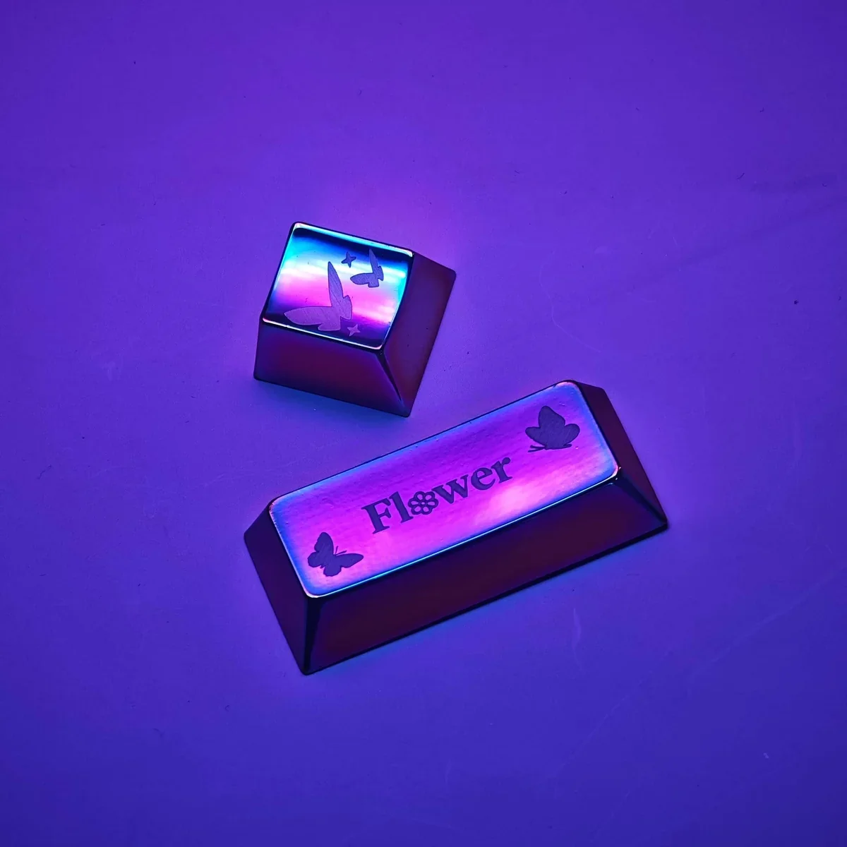 Close-up of the Artisan Flower Butterfly Keycap, showcasing its intricate metallic butterfly and delicate floral design, capturing nature's garden elegant.