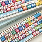 Cat Candy Graffiti Series Keycap Set: a 134-key art collection featuring unique graffiti art, playful cat motifs, and dynamic colors.