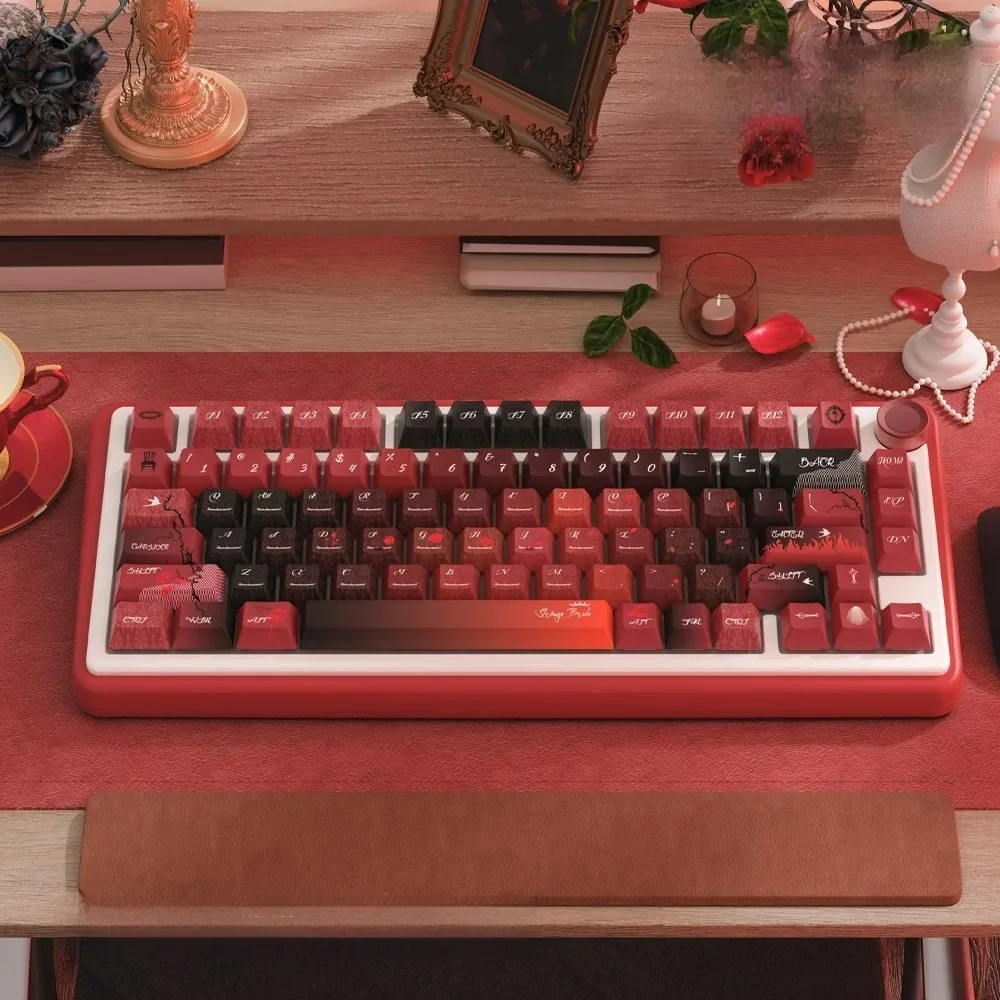 Grotesque Bride Cherry Keycap Set