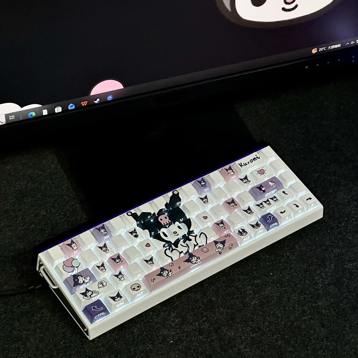 Gallery views of premium Kuromi Side-Engraved Backlit Keycaps Set, highlighting their dark-cute aesthetic, translucent keycaps, distinct legends.