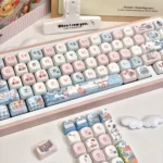 Crayon Shin-chan: Hello Ignores MOA Keycap Set. Detailed images highlight the distinctive MOA profile and cute character designs for mechanical keyboard.
