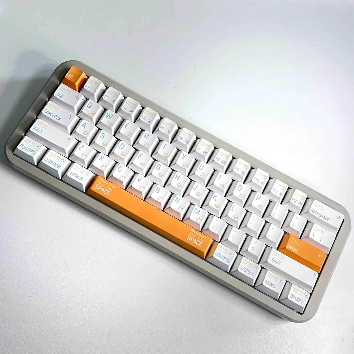 Dynamic Storm PBT Keycaps set. Features an intricate elemental storm design with crisp dye-sub legends and durable PBT for a premium keyboard.