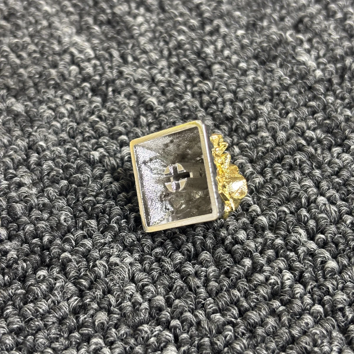 Close-up views of the opulent gold-plated pure copper artisan rose keycap from various angles, highlighting its intricate traditional Chinese design.