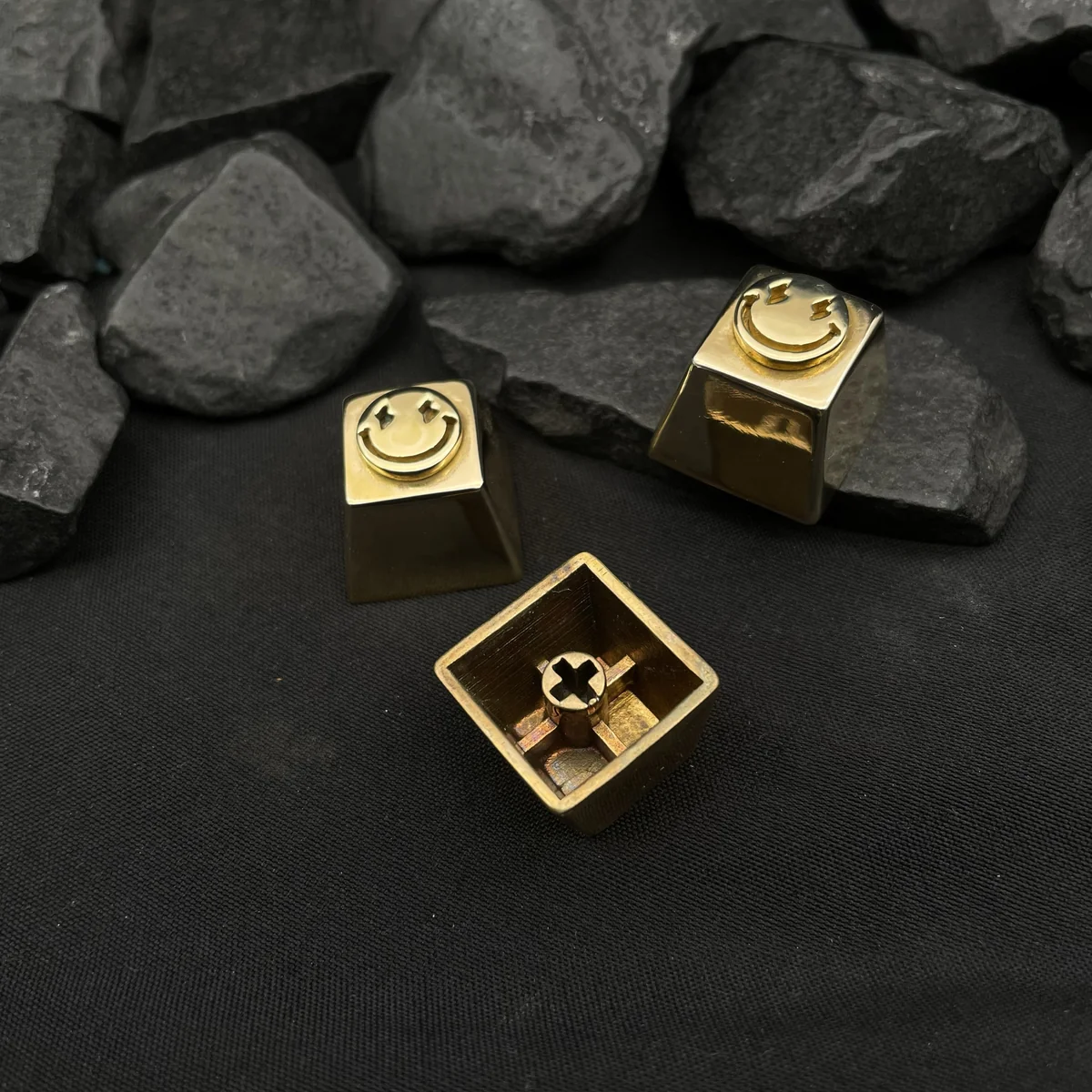 Gleaming premium pure copper smiley keycap, meticulously handcrafted for mechanical keyboards, showcasing its iconic playful design.