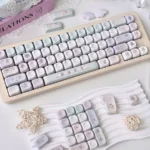 Adorable Cozy Bear Home 134-keycap set in MOA profile, showcasing charming bear characters for a playful custom keyboard.