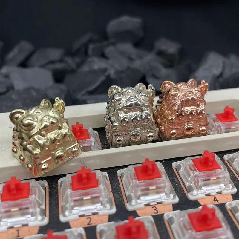Handcrafted Bright Fortune Cat Keycaps, showcasing its sculpted details and premium polished finish from a distinct angle.