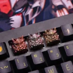 Exquisite handcrafted Oni Warrior keycap, highlighting its intricate Japanese warrior artisan craftsmanship and fierce, premium design.