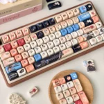 Caleb Keycaps Set: Love Deepspace romantic elegance, detailed view of the exclusive design and premium jade-like finish with subtle shine-through.