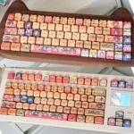 Artistic Naruto keycaps set, PBT dye-sublimated, displaying vibrant anime characters and ninja motifs to immerse your keyboard in epic style.