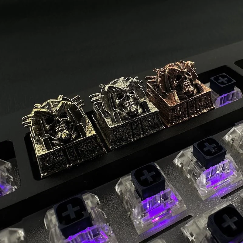 Artisan handcrafted skull keycap, featuring an ancient Egyptian pharaoh design with a dark punk aesthetic, making a unique desktop statement.