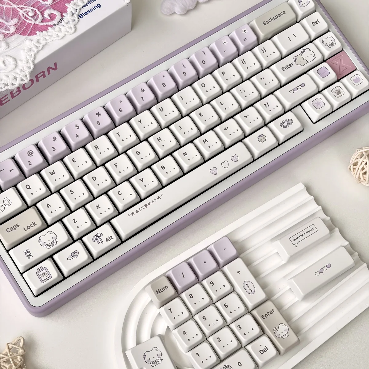 Purple Dazed Cat Series Keycap Set: various angles reveal charming cat designs, diverse profiles, and playful colors for unique keyboard personality.