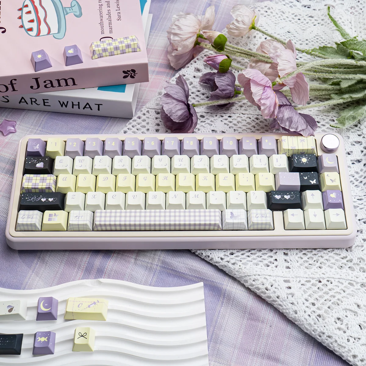 Premium Unforgettable Moments PBT Keycap Set in Cherry profile. Durable PBT keycaps showcase a soft, elegant design, evoking cherished memories for a timeless design.