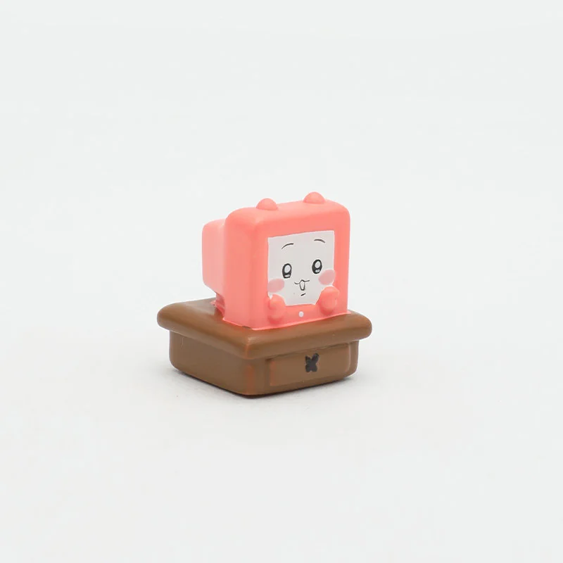 Adorable handcrafted 3D resin Chiikawa character keycap, featuring the whimsical 吉伊 in vibrant detail, perfect for a playful keyboard.