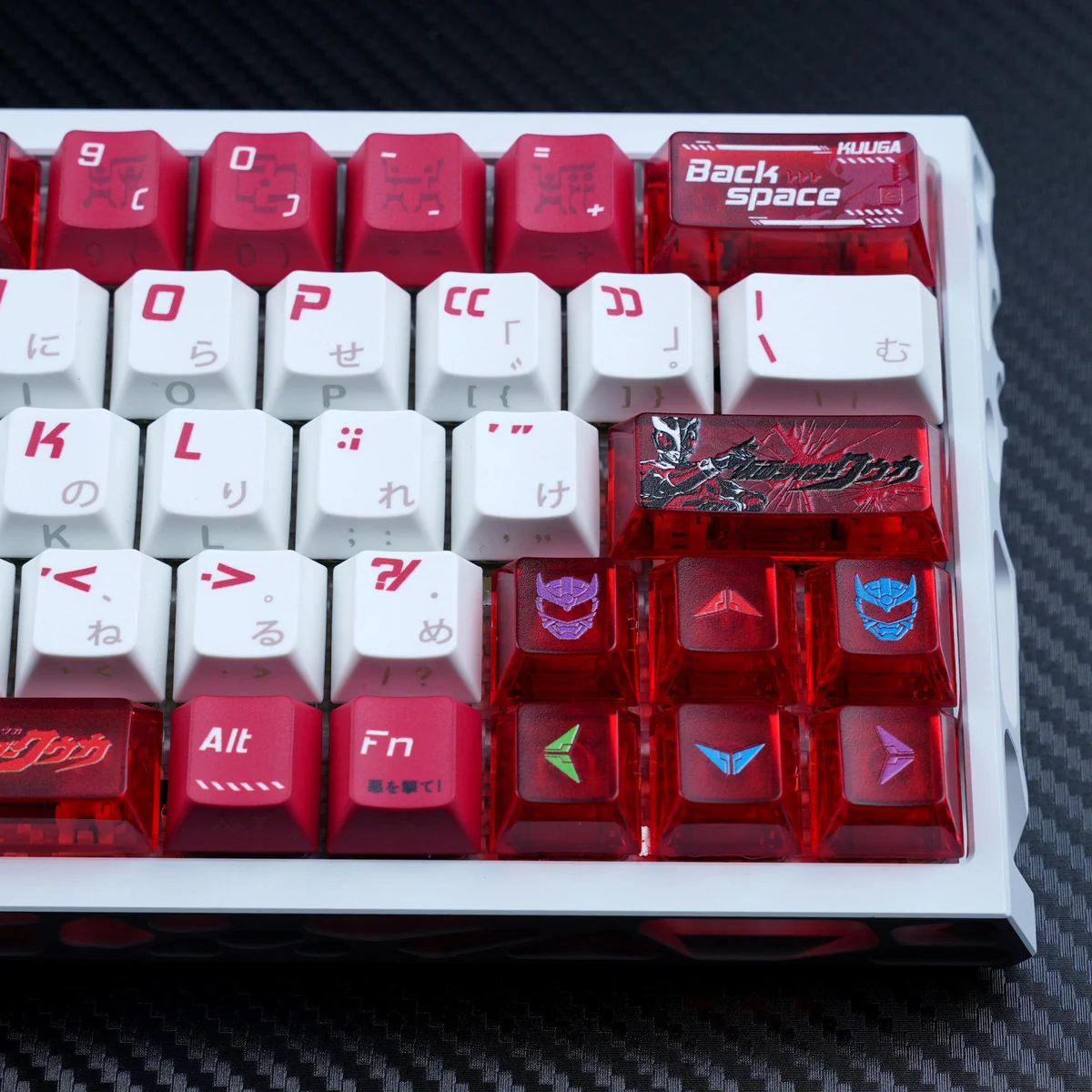 Premium Kamen Rider Kuuga PBT keycaps set, part of the Heroic Legacy Set, featuring characters designs from various angles, perfect for fans.