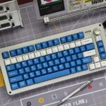 Vibrant Korean Soju PBT keycaps set with authentic Korean legends, creating a unique and artistic nostalgic desk aesthetic.