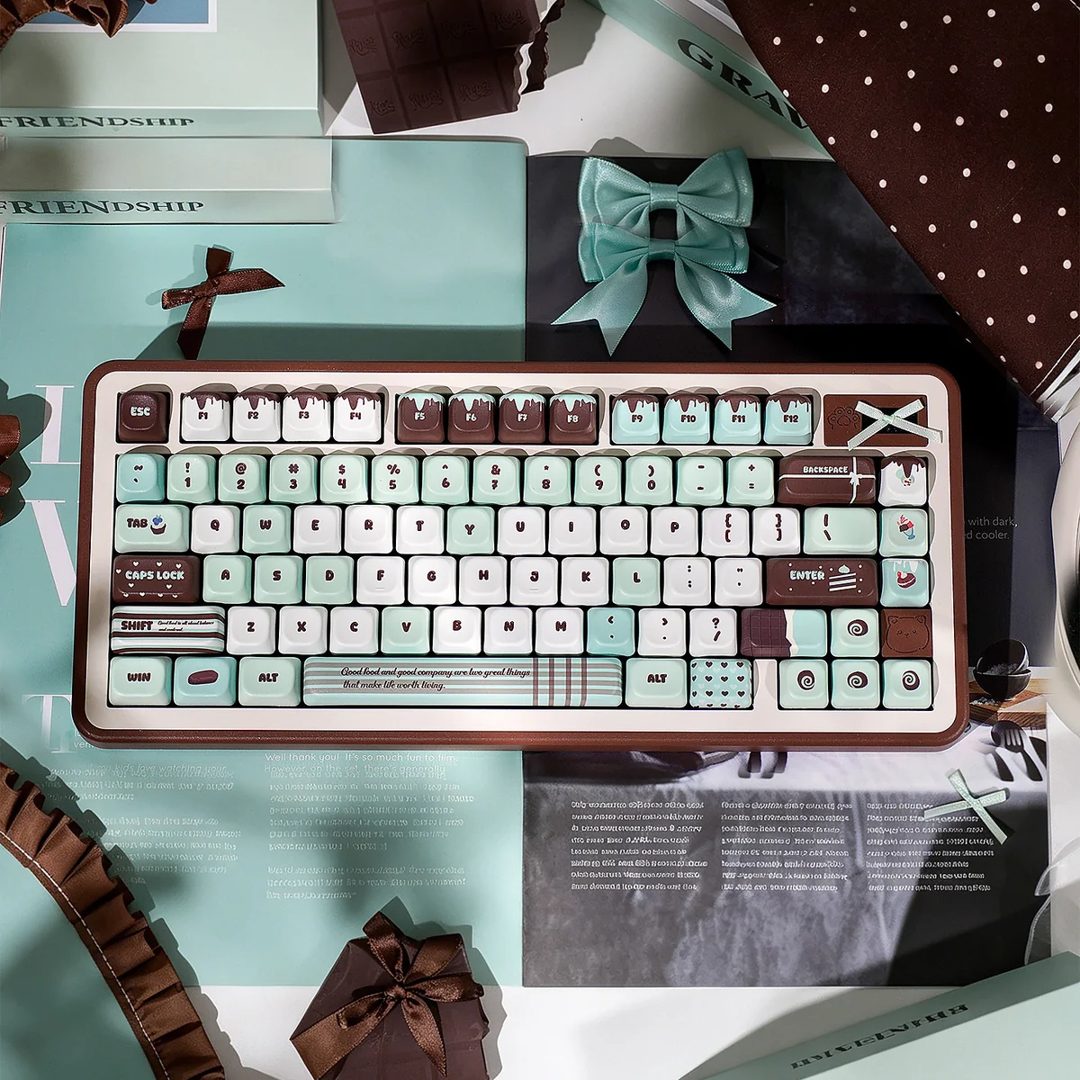Premium Mint Chocolate Keycaps Set featuring refreshing mint green and rich chocolate brown PBT dye-sub keycaps, evoking a sweet dessert aesthetic.