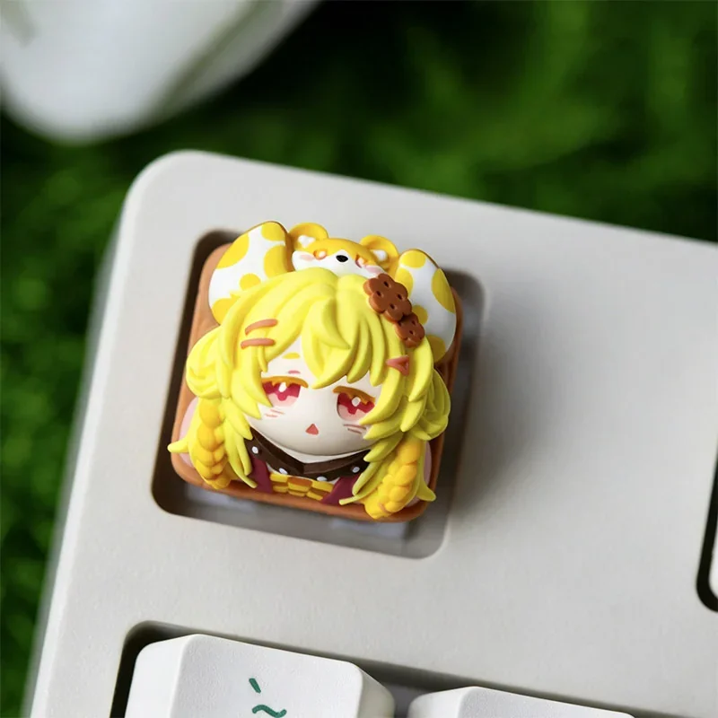 Whimsical handmade resin mouse keycap for ESC, showcasing an adorable biscuit design and glossy finish. High-quality artistic keyboard accessory.