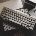Full set of Retro Japanese Keycaps set FS4000 in vintage PBT, showcasing authentic 90s aesthetic with unique legends.