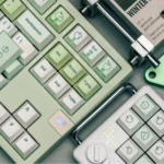 Nostalgic Green Apple Paradise PBT Dye-Sub Keycaps Set. Detailed views showcase playful green apple orchard designs, capturing a fresh, retro vibe.
