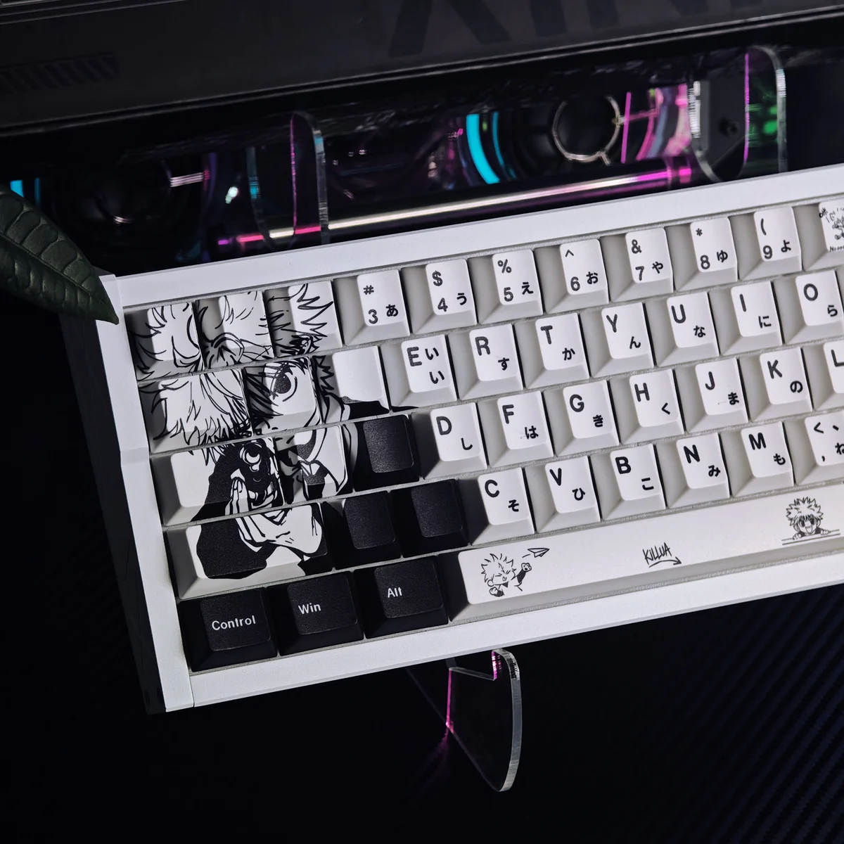 Iconic Killua Zoldyck PBT keycaps from Hunter x Hunter, featuring vibrant, detailed five-sided dye-sublimation art. A premium, artistic collectible.