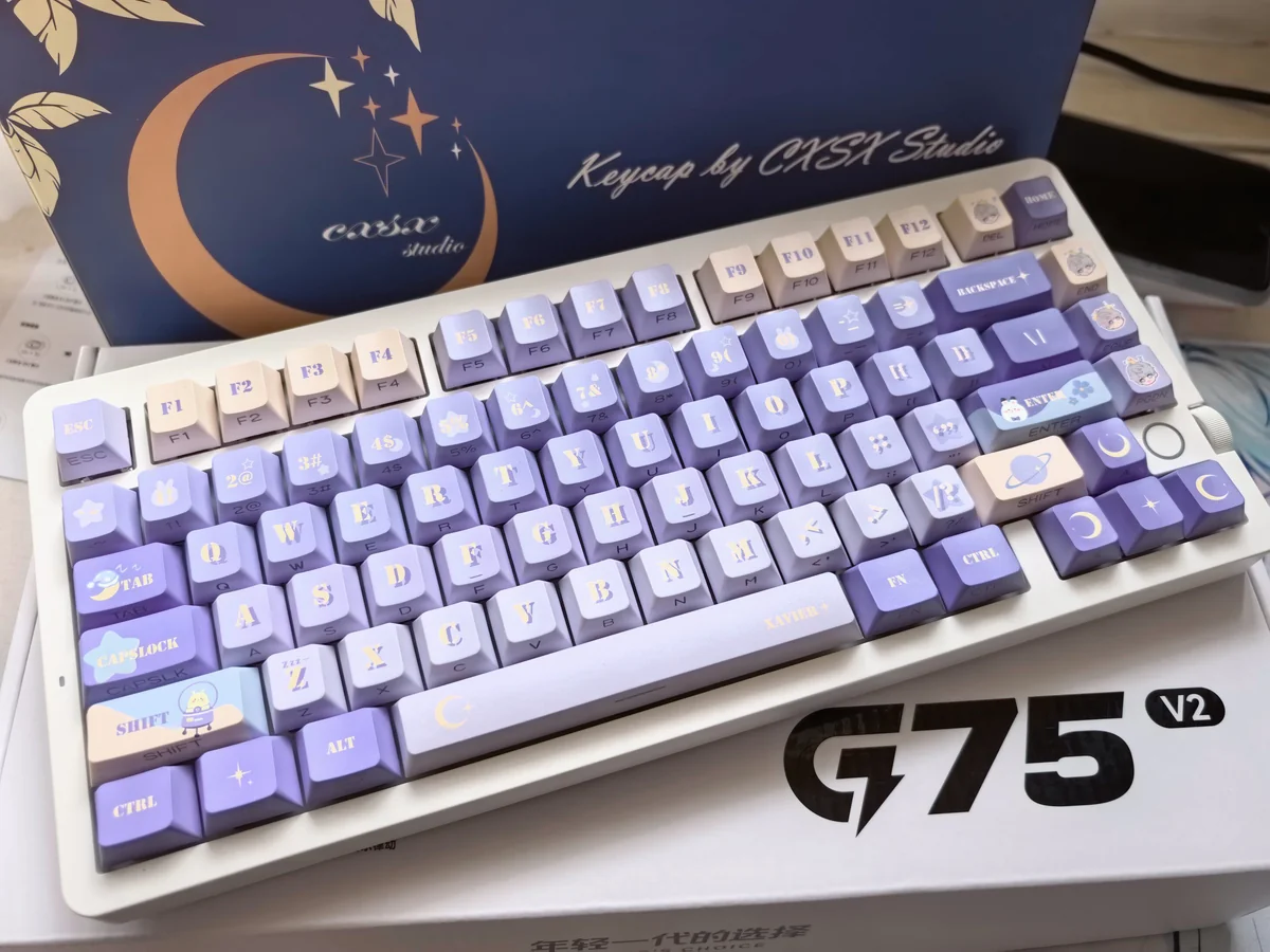 Exclusive Love Deepspace Xavier keycap, prominently featuring vibrant, detailed character art. A premium collectible for fans.