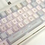Cloud Sheep 134-key MDA keycaps, featuring dreamy pastel clouds and playful sheep for a comfortable, milky-textured keyboard.