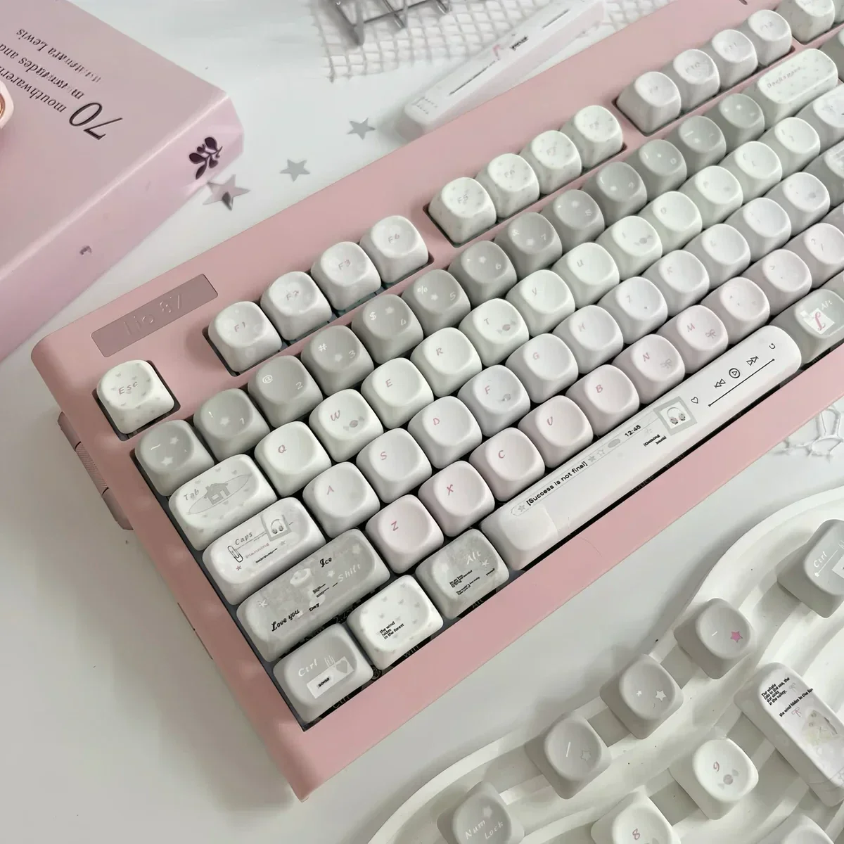 Elegant French Dream PBT MOA Keycaps Set, displaying soft pastel colors and delicate vintage French patterns. This artistic set evokes a whimsical, serene design.