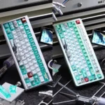 Exclusive Gundam Unicorn PBT+PC Keycap Set, featuring a luminous, futuristic design with translucent light effects, evoking a battlefield portal.