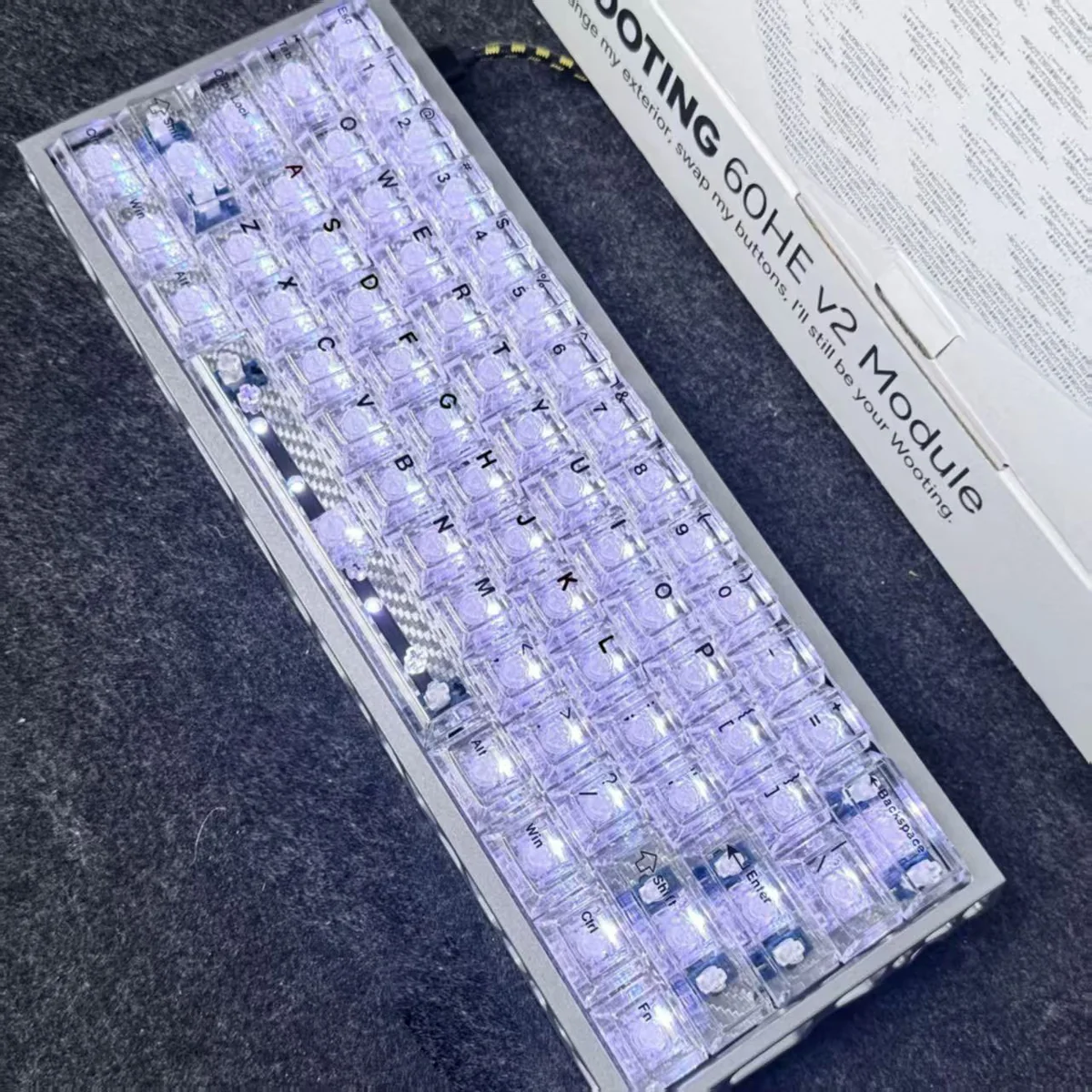 Main image of the premium Glacier Crystal Top-Printed PC Keycap Set. Highlights sleek, transparent, crystal-like design, perfectly optimized.