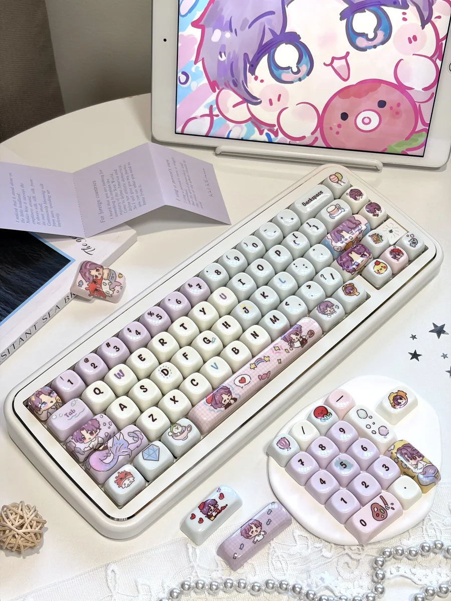 Exclusive Love and Deepspace Zayne & Rafayel & Xavier PBT Keycaps: Li Shen design with a smooth, jade-like finish. This 134-key MOA profile set captures romantic aesthetic.