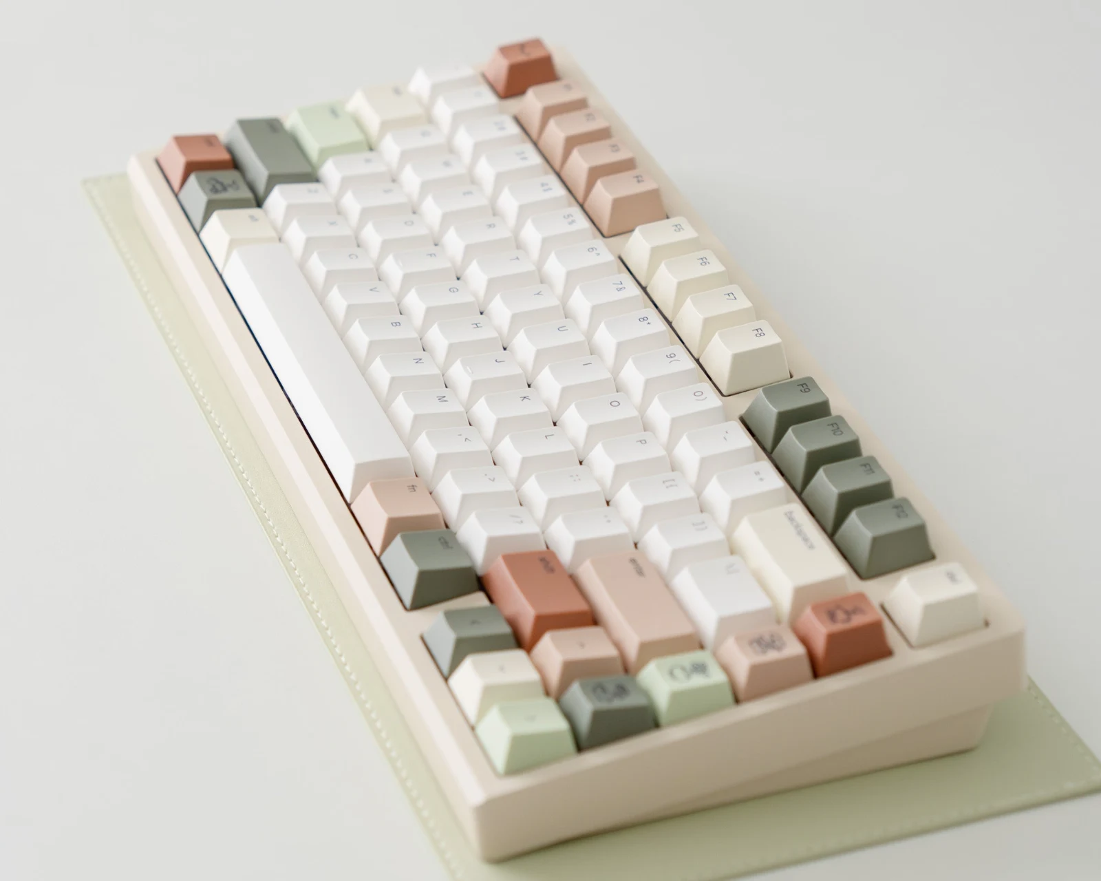 Osume Zen keycaps in a softly lit neutral workspace