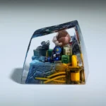 Resident Evil Leon Scott Kennedy artisan keycap, SA R1 profile. Detailed resin artistry and high transparency capture Leon Kennedy's iconic aesthetic.