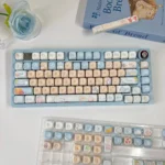 Detailed views of the charming Sailor Bear MOA Keycap Set, highlighting its whimsical design, vibrant ocean hues, and playful maritime elements.