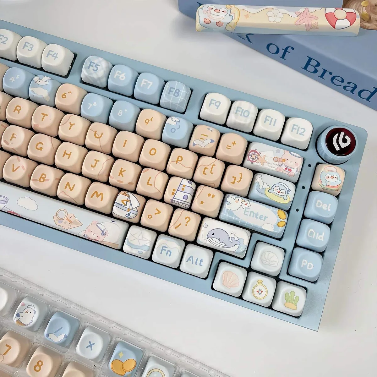 A detailed view of the charming Sailor Bear MOA Keycap Set, featuring its whimsical bear, ocean colors, and playful maritime theme.