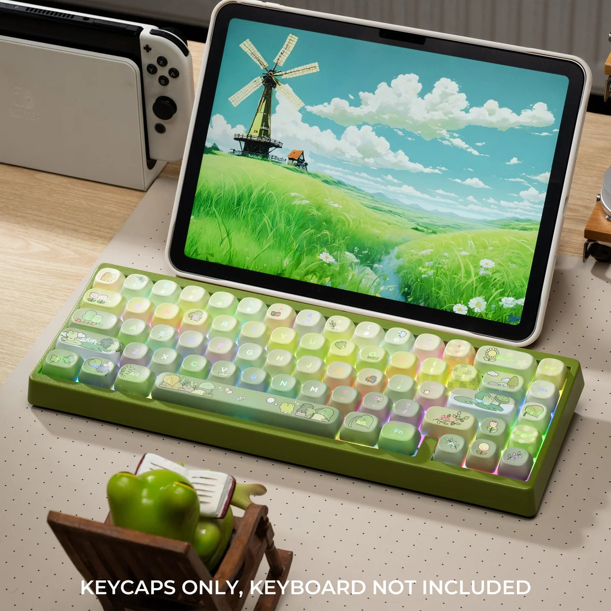 Explore durable PBT Double-Shot Backlit Frog MOA keycaps from multiple angles, revealing their whimsical frog motif and luminous legends.