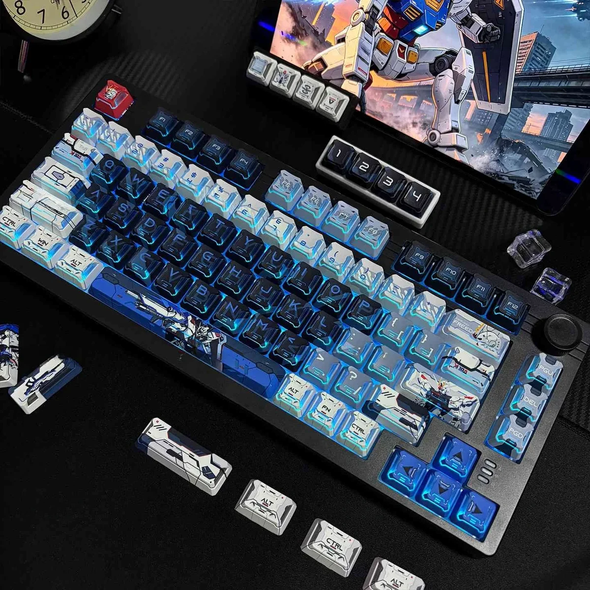 Premium Freedom Gundam PBT keycap, showcasing dynamic futuristic mecha design with intricate robotic details and glowing accents.